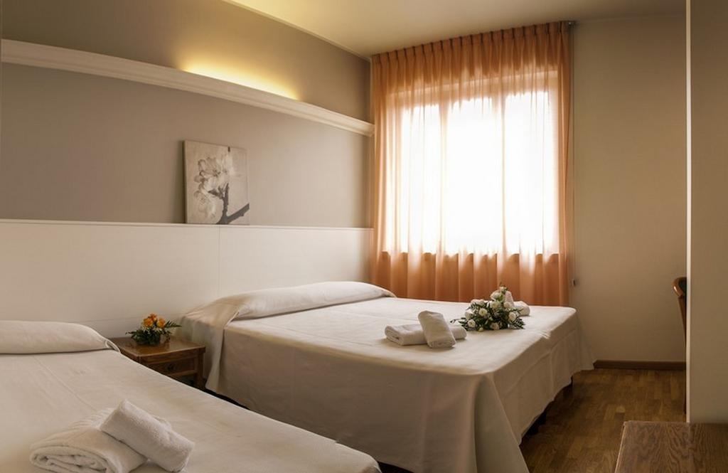 Vesta Domus Hotel Rome Exterior photo
